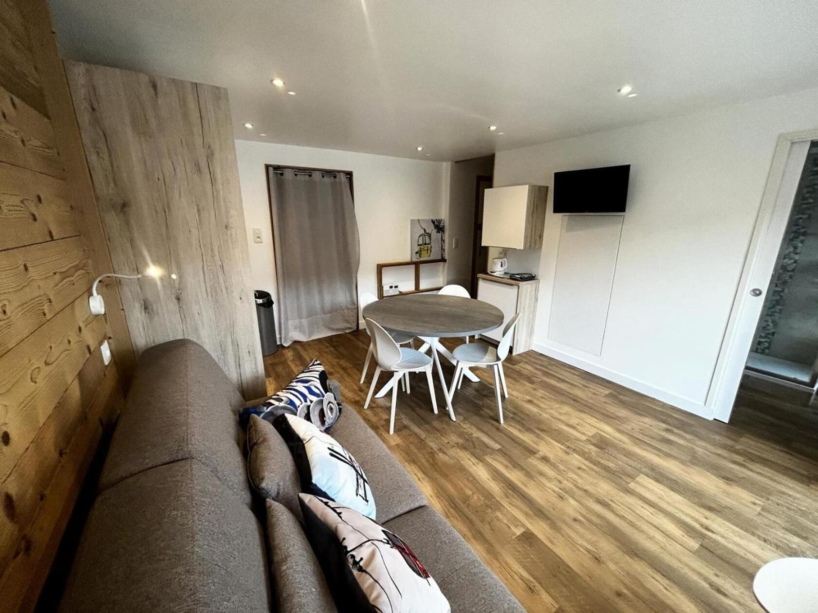 Oisans - Studio Pour 4 Personnes 174